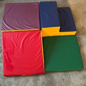 Basics Kids Soft Play Corner Climber, 4-Piece, Red, Green, Blue, Yellow